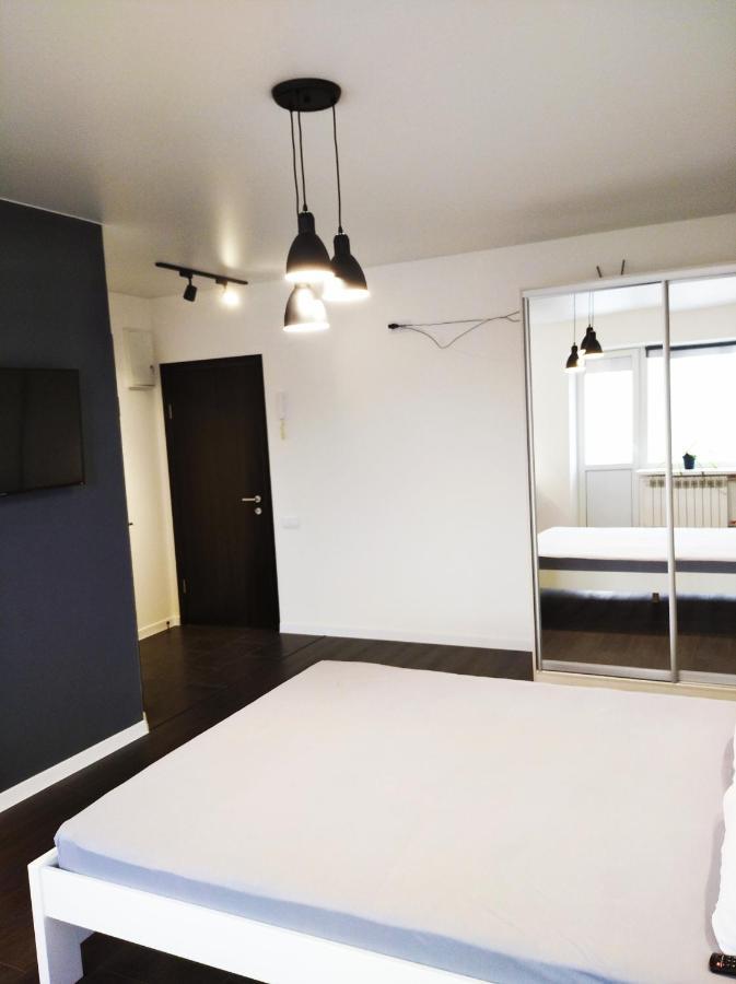 White Apartment Poltava Exterior foto