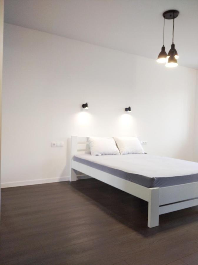 White Apartment Poltava Exterior foto