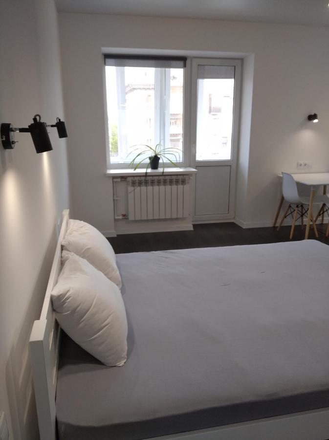 White Apartment Poltava Exterior foto