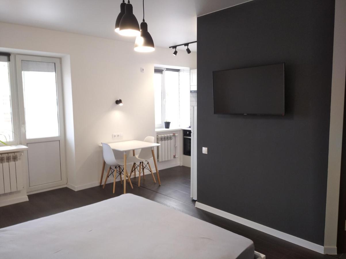 White Apartment Poltava Exterior foto